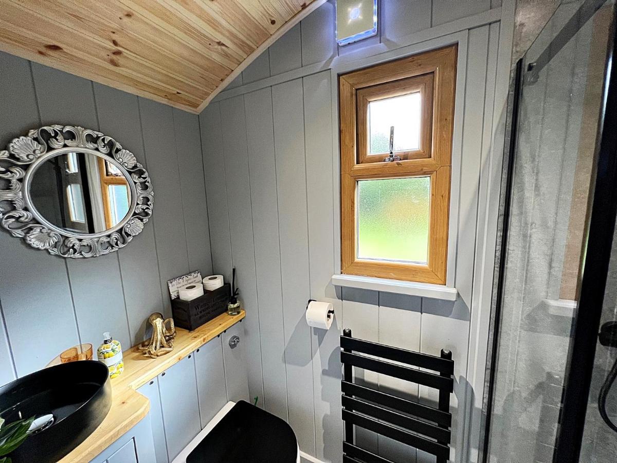 Luxury Shepherd Hut In The Peak District Bakewell Ngoại thất bức ảnh